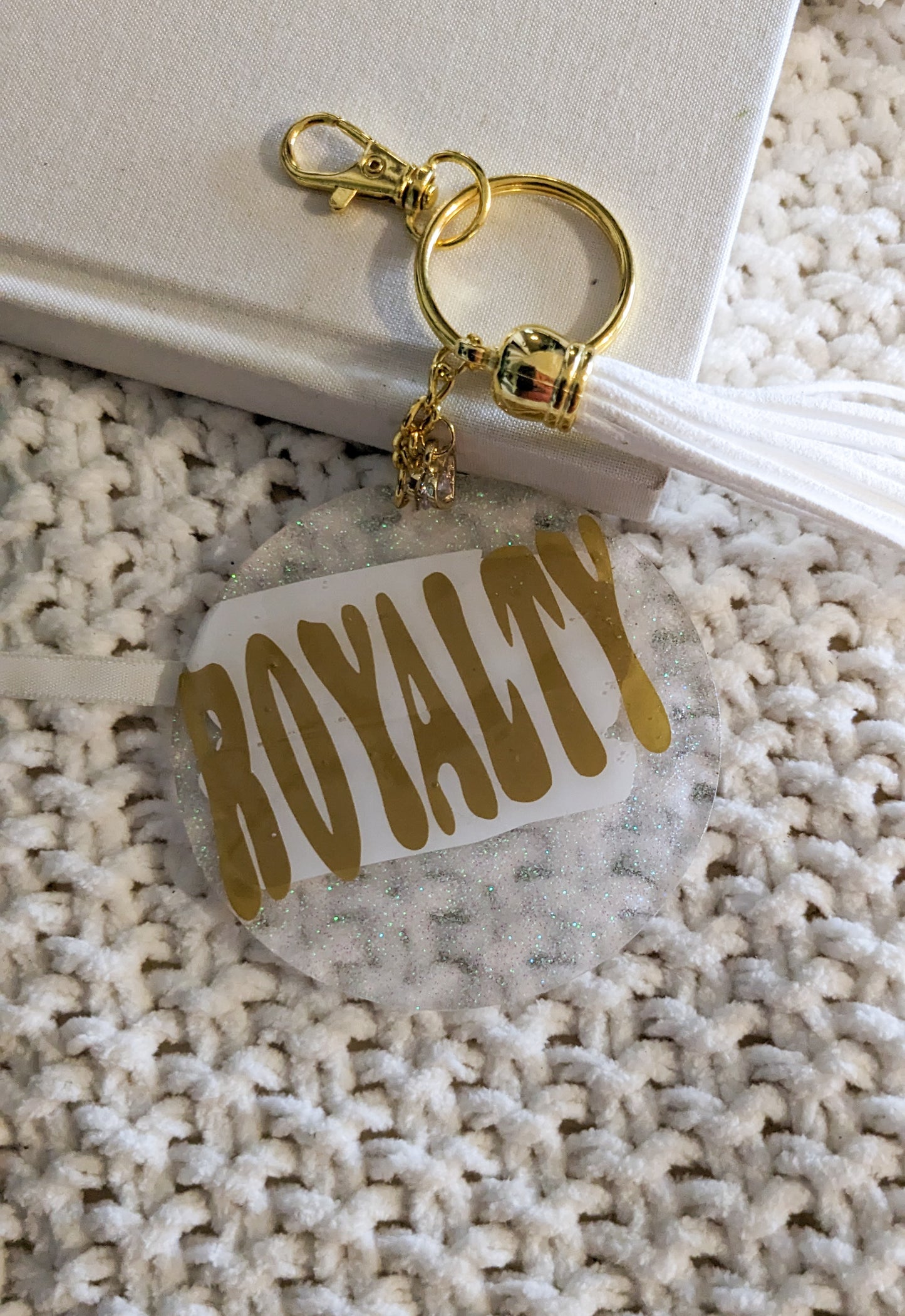 Keychains White and Gold 3 inch